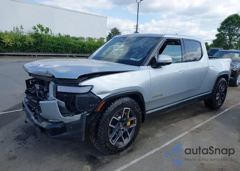 2023 Rivian R1T Adventure Quad Motor Large Pack from USA, damaged, VIN 7FCTGAAA4PN019227